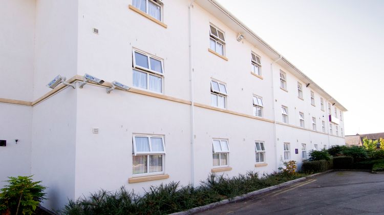 Premier Inn Cheltenham Central Exterior