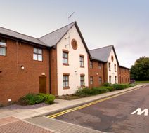 Premier Inn Chester Central (North) Exterior