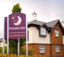 Premier Inn Chester Central (North) Exterior