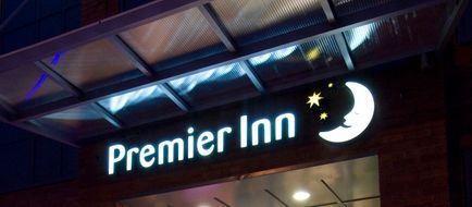 Premier Inn Chester City Centre Exterior