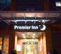 Premier Inn Chester City Centre Exterior
