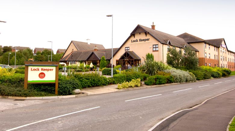 <b>Premier Inn Chesterfield North Exterior</b>. Images powered by <a href="https://www.leonardoworldwide.com/" title="Leonardo Worldwide" target="_blank">Leonardo</a>.