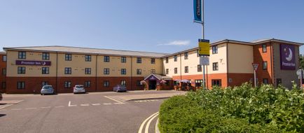 Premier Inn Chichester Exterior