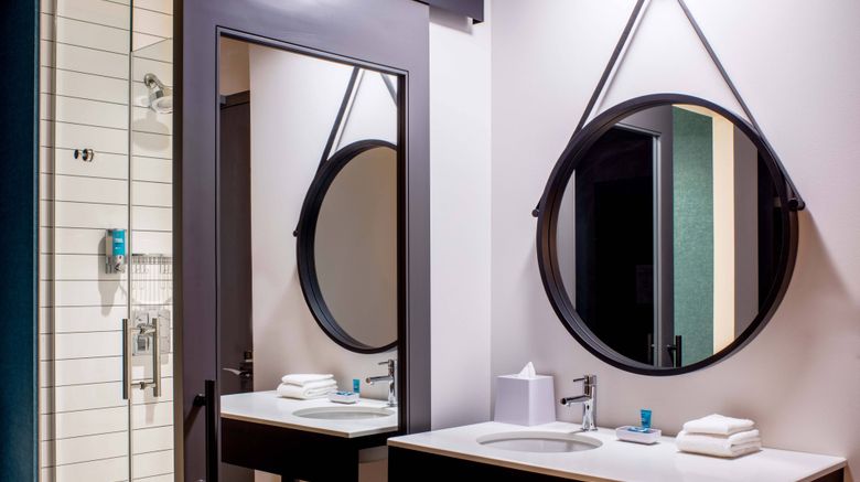 <b>Aloft Philadelphia Downtown Room</b>. Images powered by <a href="https://www.leonardoworldwide.com/" title="Leonardo Worldwide" target="_blank">Leonardo</a>.