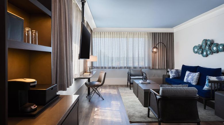 <b>Renaissance Columbus Westerville-Polaris Suite</b>. Images powered by <a href="https://www.leonardoworldwide.com/" title="Leonardo Worldwide" target="_blank">Leonardo</a>.