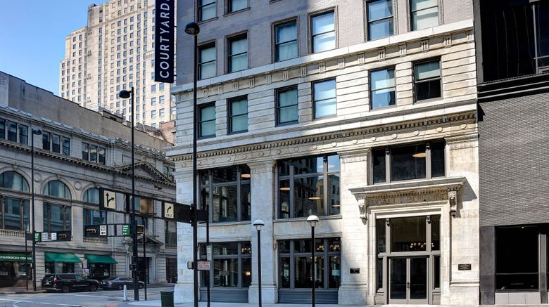 <b>Courtyard Cincinnati Downtown Exterior</b>. Images powered by <a href="https://www.leonardoworldwide.com/" title="Leonardo Worldwide" target="_blank">Leonardo</a>.