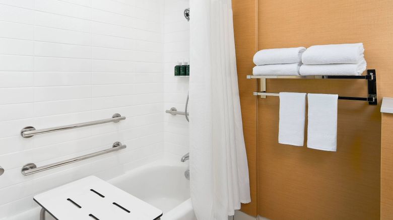 <b>Fairfield Inn Fresno Yosemite Airport Room</b>. Images powered by <a href="https://www.leonardoworldwide.com/" title="Leonardo Worldwide" target="_blank">Leonardo</a>.