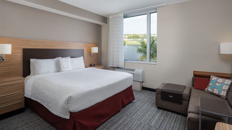 <b>TownePlace Suites Miami Kendall West Suite</b>. Images powered by <a href="https://www.leonardoworldwide.com/" title="Leonardo Worldwide" target="_blank">Leonardo</a>.