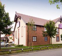 Premier Inn Crewe Central Exterior