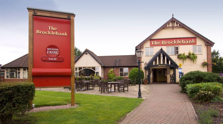 Premier Inn Crewe Central Exterior