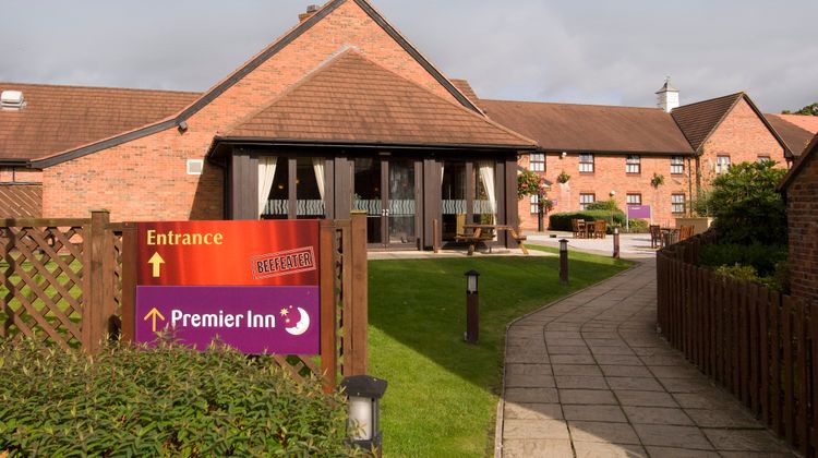 Premier Inn Crewe West Exterior