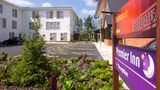 Premier Inn Corby Exterior