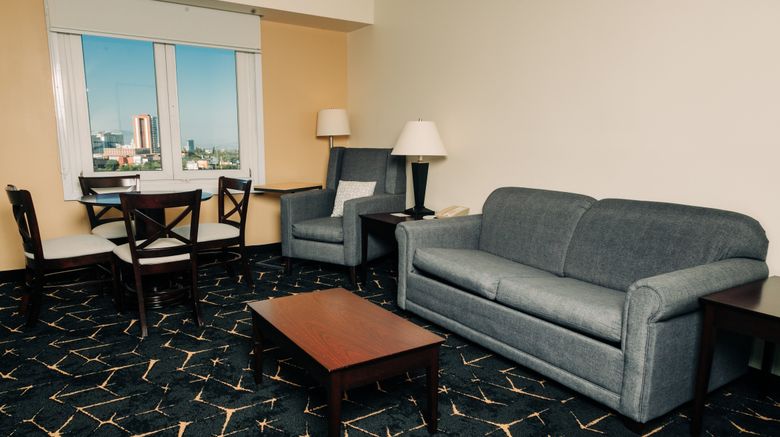 <b>Holiday Inn San Salvador Suite</b>. Images powered by <a href="https://www.leonardoworldwide.com/" title="Leonardo Worldwide" target="_blank">Leonardo</a>.