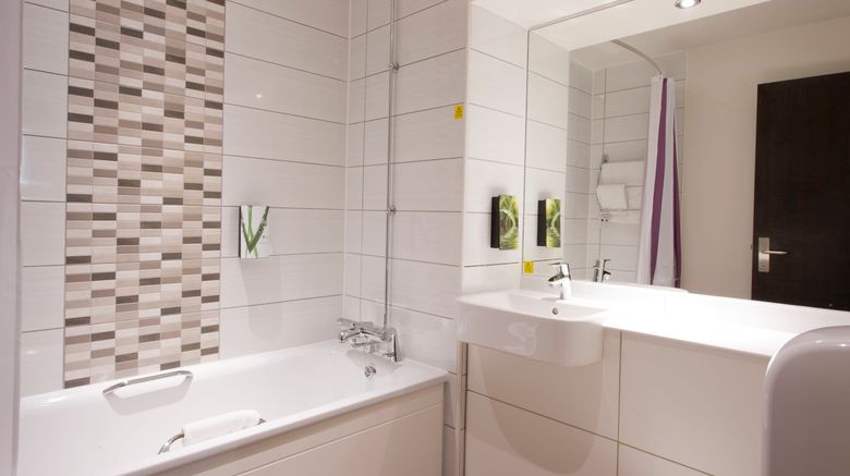 <b>Premier Inn City Centre (Cathedral Qtr) Room</b>. Images powered by <a href="https://www.leonardoworldwide.com/" title="Leonardo Worldwide" target="_blank">Leonardo</a>.
