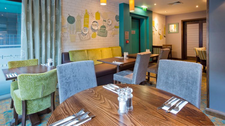 Premier Inn City Centre (Cathedral Qtr) Restaurant