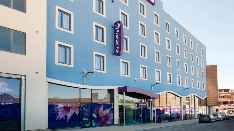 Premier Inn Dorchester Exterior