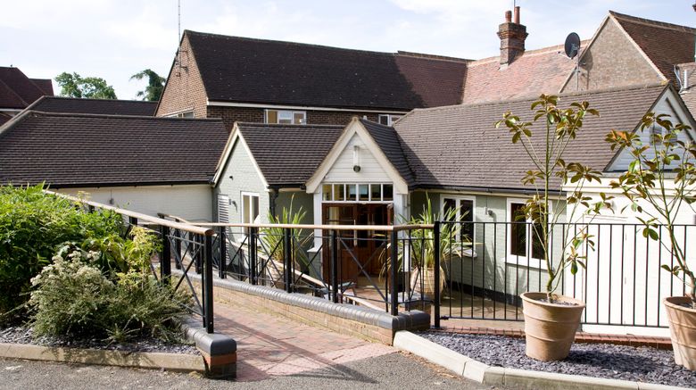 <b>Premier Inn Dunstable South (A5) Exterior</b>. Images powered by <a href="https://www.leonardoworldwide.com/" title="Leonardo Worldwide" target="_blank">Leonardo</a>.