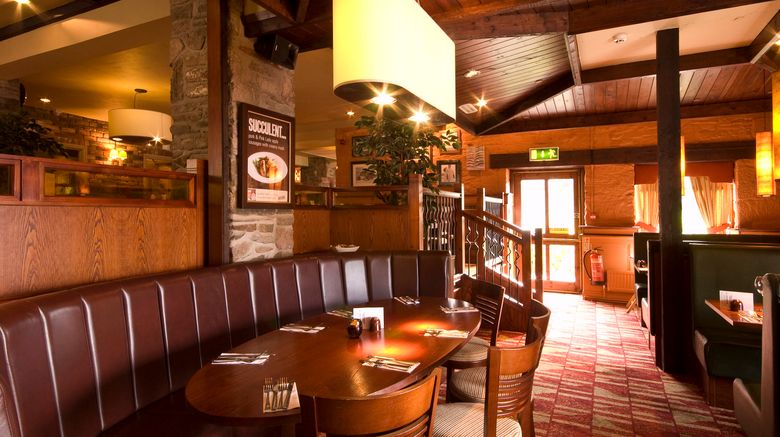 <b>Premier Inn Dundee West Restaurant</b>. Images powered by <a href="https://www.leonardoworldwide.com/" title="Leonardo Worldwide" target="_blank">Leonardo</a>.