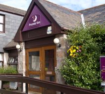 Premier Inn Dundee West Exterior