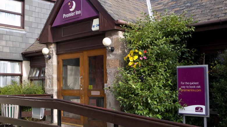 <b>Premier Inn Dundee West Exterior</b>. Images powered by <a href="https://www.leonardoworldwide.com/" title="Leonardo Worldwide" target="_blank">Leonardo</a>.
