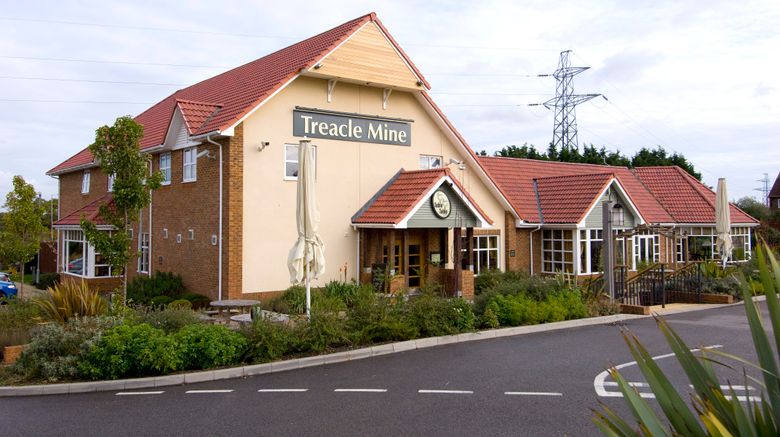 <b>Premier Inn Eastbourne (Polegate) Exterior</b>. Images powered by <a href="https://www.leonardoworldwide.com/" title="Leonardo Worldwide" target="_blank">Leonardo</a>.