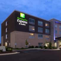 Holiday Inn Express & Suites Brighton