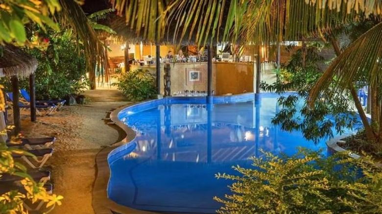 <b>Sanctuary Rarotonga-on the Beach Pool</b>. Images powered by <a href="https://www.leonardoworldwide.com/" title="Leonardo Worldwide" target="_blank">Leonardo</a>.