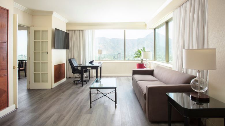 <b>Santiago Marriott Hotel Suite</b>. Images powered by <a href="https://www.leonardoworldwide.com/" title="Leonardo Worldwide" target="_blank">Leonardo</a>.