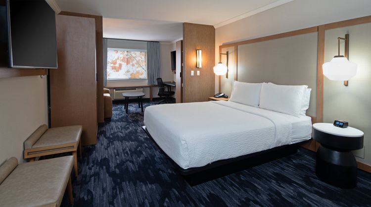 Fairfield Inn by Marriott Seatac Airport Suite