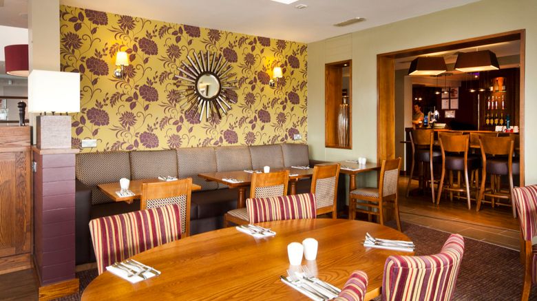 <b>Premier Inn Edinburgh Airport (M9,Jct 1) Restaurant</b>. Images powered by <a href="https://www.leonardoworldwide.com/" title="Leonardo Worldwide" target="_blank">Leonardo</a>.