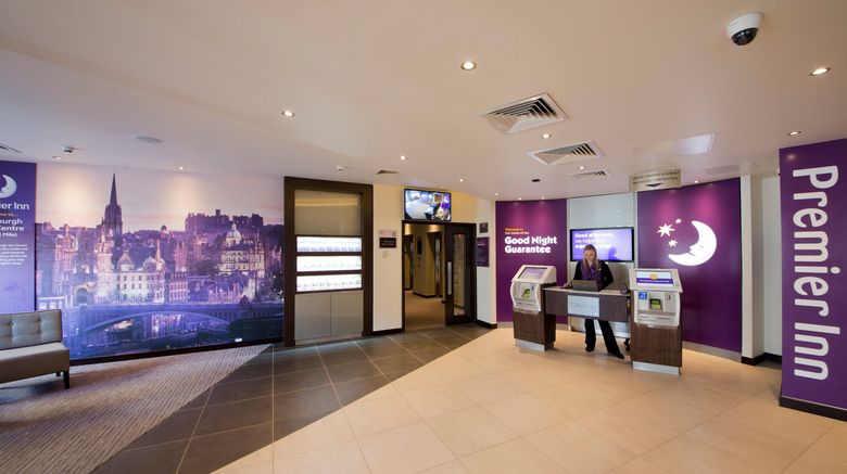 <b>Premier Inn Edinburgh Royal Mile Lobby</b>. Images powered by <a href="https://www.leonardoworldwide.com/" title="Leonardo Worldwide" target="_blank">Leonardo</a>.