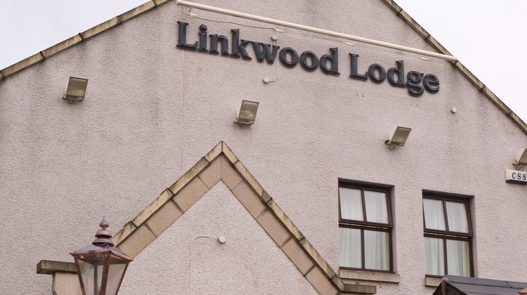 Premier Inn Elgin Exterior