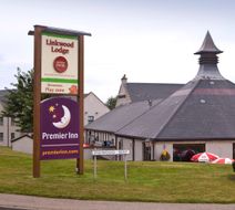 Premier Inn Elgin Exterior