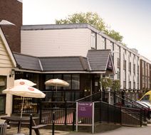 Premier Inn Epsom South Exterior