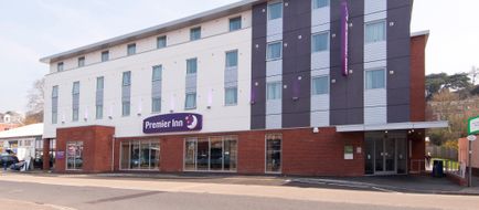 Premier Inn Exeter Central (St David's) Exterior