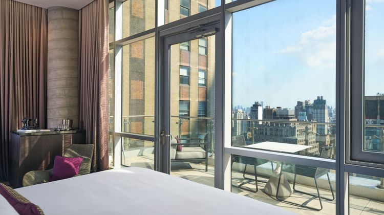 Renaissance New York Midtown Hotel Suite