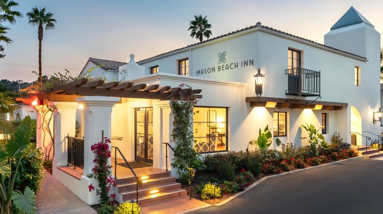 Mason Beach Inn Exterior