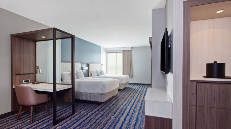 SpringHill Suites Huntington Beach Suite
