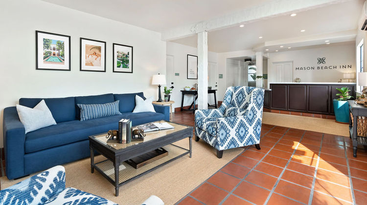 Mason Beach Inn Lobby