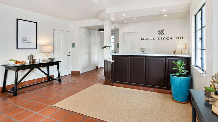 Mason Beach Inn Lobby