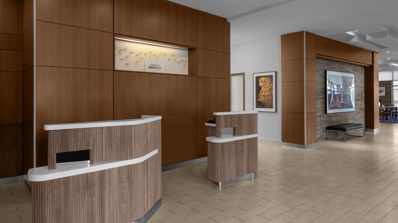 <b>Courtyard Cleveland University Circle Lobby</b>. Images powered by <a href="https://www.leonardoworldwide.com/" title="Leonardo Worldwide" target="_blank">Leonardo</a>.