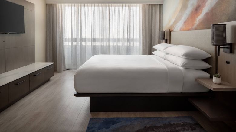 <b>Torrance Marriott Redondo Beach Suite</b>. Images powered by <a href="https://www.leonardoworldwide.com/" title="Leonardo Worldwide" target="_blank">Leonardo</a>.