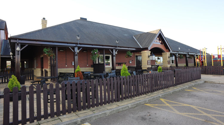 Premier Inn Falkirk (Larbert) Exterior
