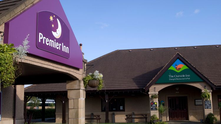 Premier Inn Falkirk (Larbert) Exterior