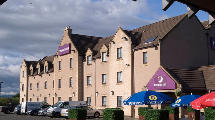 Premier Inn Falkirk (Larbert) Exterior