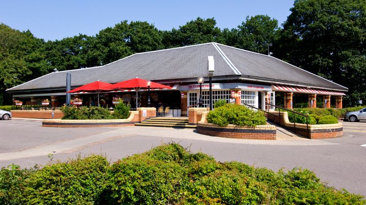 Premier Inn Fareham Exterior