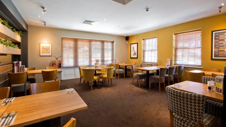 <b>Premier Inn Farnham Restaurant</b>. Images powered by <a href="https://www.leonardoworldwide.com/" title="Leonardo Worldwide" target="_blank">Leonardo</a>.