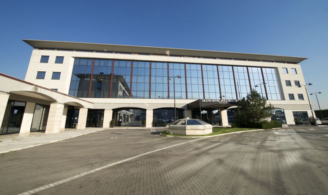 Grand Hotel Duca Di Mantova Exterior