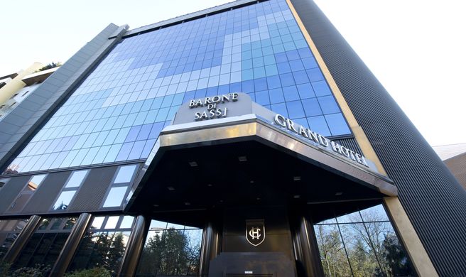 Grand Hotel Barone di Sassj Exterior