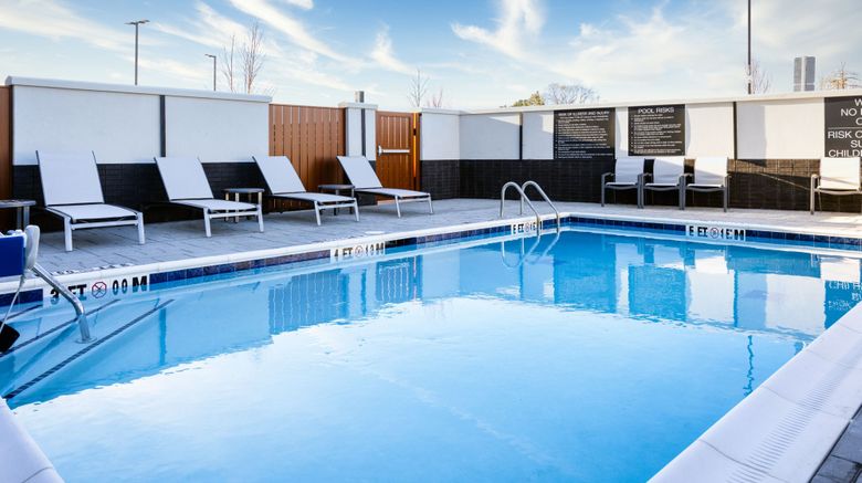 <b>TownePlace Suites Riverstone Parkway Pool</b>. Images powered by <a href="https://www.leonardoworldwide.com/" title="Leonardo Worldwide" target="_blank">Leonardo</a>.